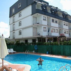 Hotel Pineiro 2 Estrellas Superior